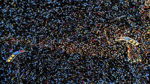 Quels campings en Aveyron disposent de services de restauration ?